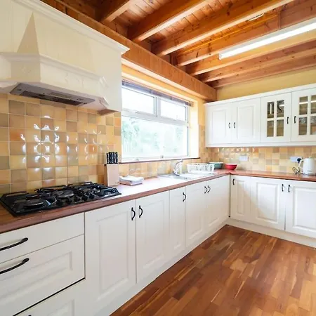 Sea For Miles Holiday home *